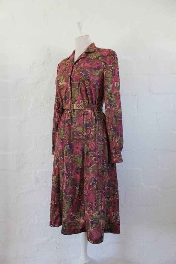 VINTAGE ABSTRACT PRINT MAROON GREEN LONG SLEEVE TIE WAIST DAY DRESS - SIZE 14