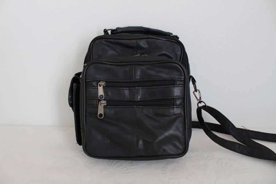 GENUINE LEATHER BLACK PATCH SLING BAG HANDBAG