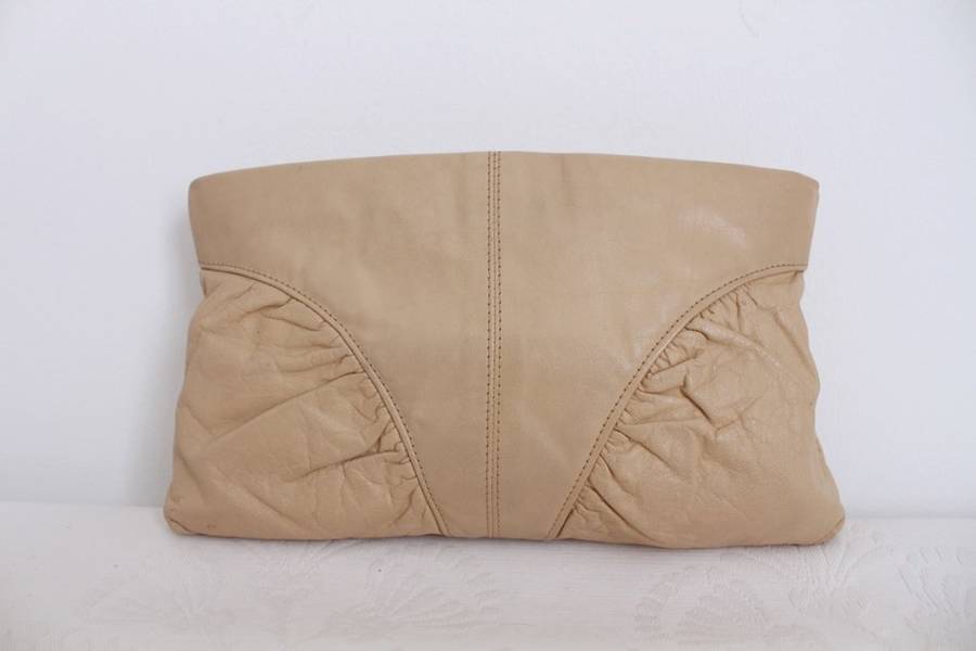 VINTAGE BEIGE GENUINE LEATHER CLUTCH BAG PURSE