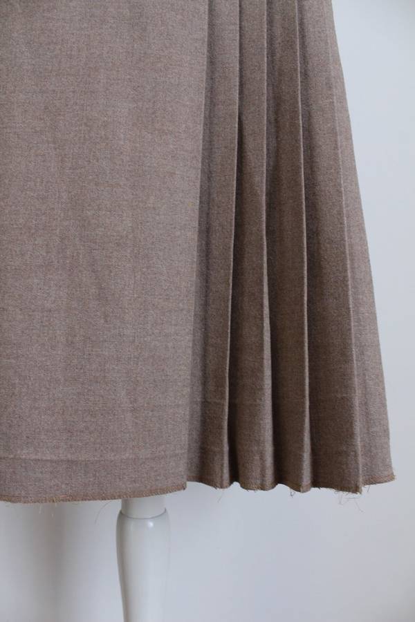 *SUMMER SALE - 50% OFF!* VINTAGE BROWN PLEATED HIGH WAIST SKIRT - SIZE 8