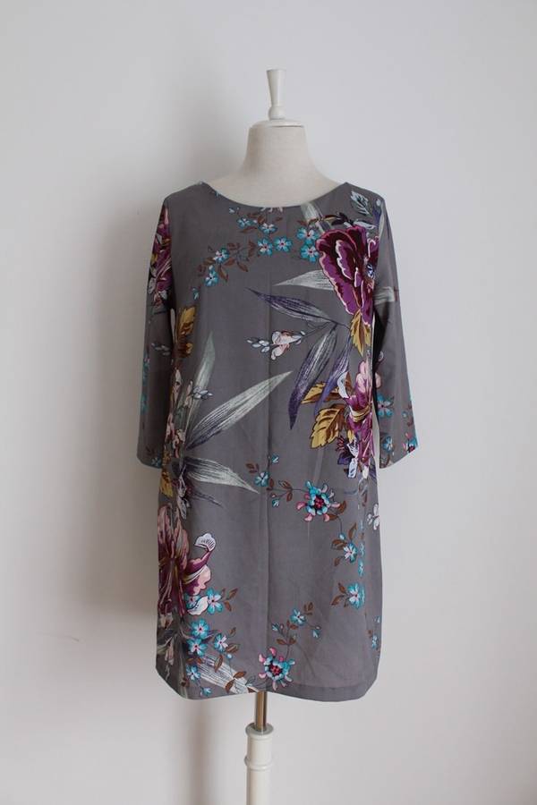 *STUDIO W* GREY FLORAL PRINT SHIFT DRESS - SIZE 10