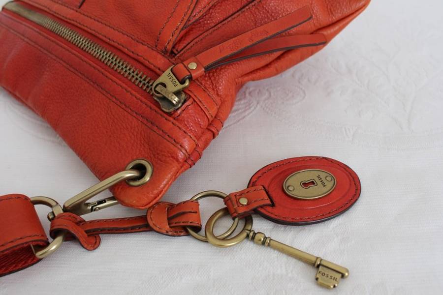 BRAND NEW *FOSSIL* GENUINE LEATHER ORANGE SLING VINTAGE STYLE BAG HANDBAG