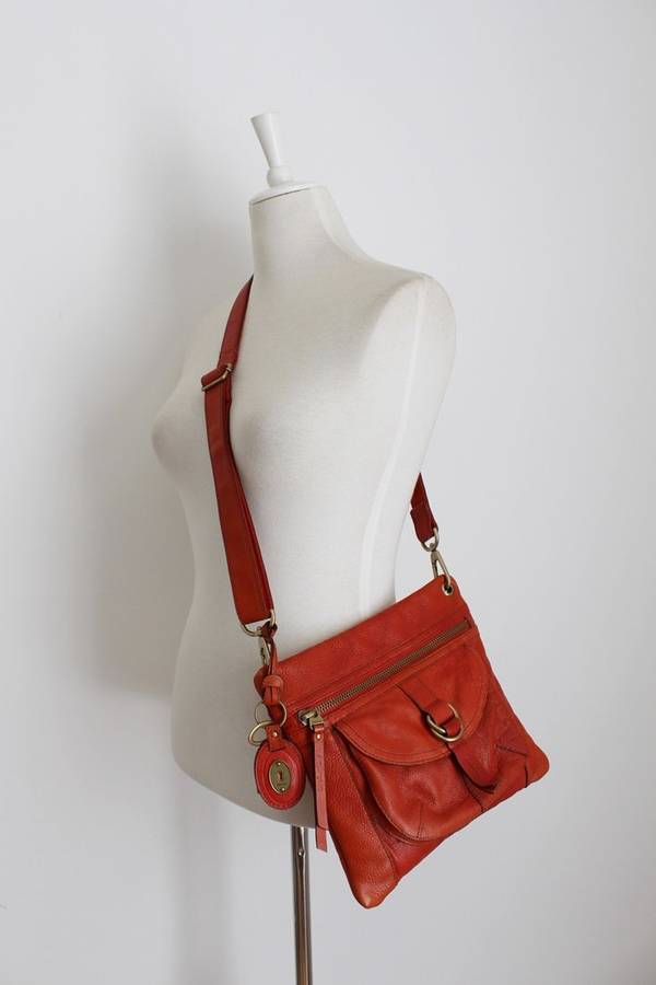 BRAND NEW *FOSSIL* GENUINE LEATHER ORANGE SLING VINTAGE STYLE BAG HANDBAG