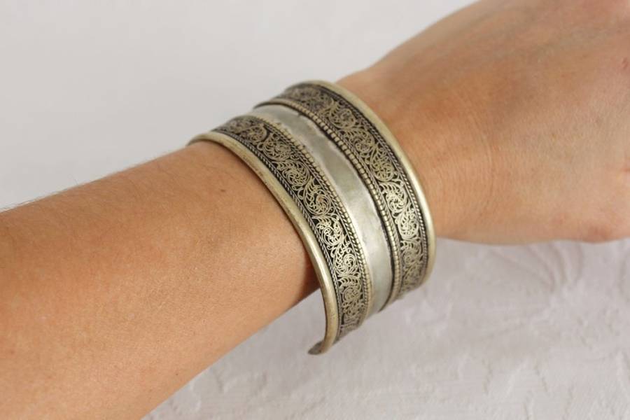 VINTAGE FILIGREE SILVER CUFF BRACELET BANGLE