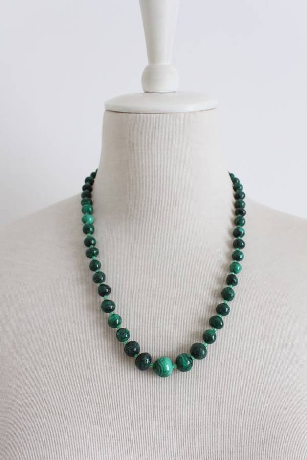 GENUINE MALACHITE VINTAGE GEM STONE BEADED NECKLACE
