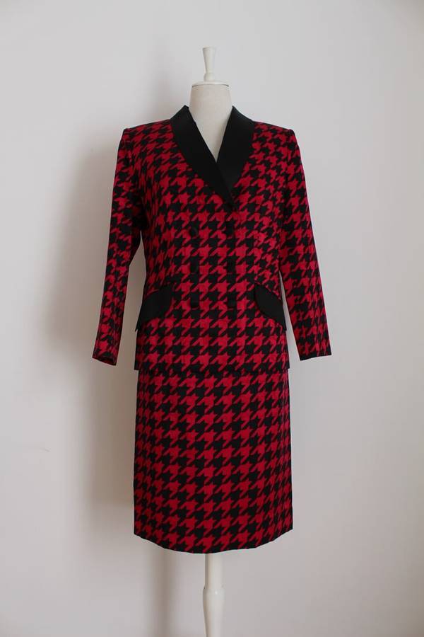 *FLASH SALE - 50% OFF!* VINTAGE HAND TAILORED SILK HOUNDSTOOTH CHECK TWO PIECE SUIT - SIZE 12