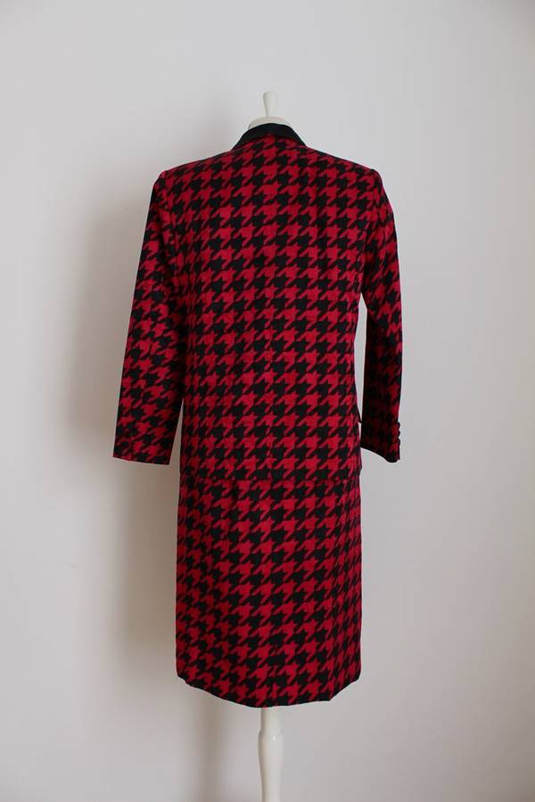 *FLASH SALE - 50% OFF!* VINTAGE HAND TAILORED SILK HOUNDSTOOTH CHECK TWO PIECE SUIT - SIZE 12