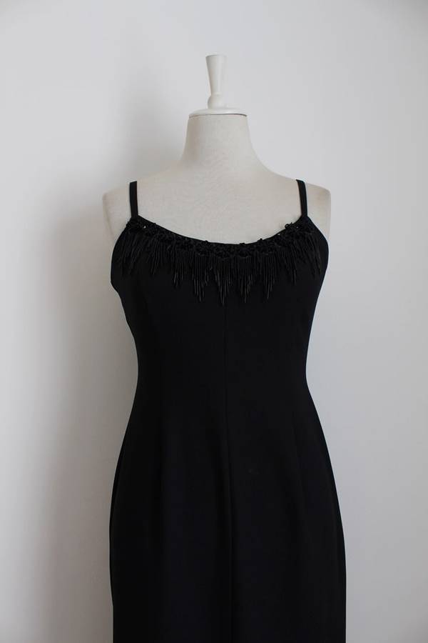 VINTAGE BEADED NECKLINE BLACK COCKTAIL EVENING DRESS - SIZE 10
