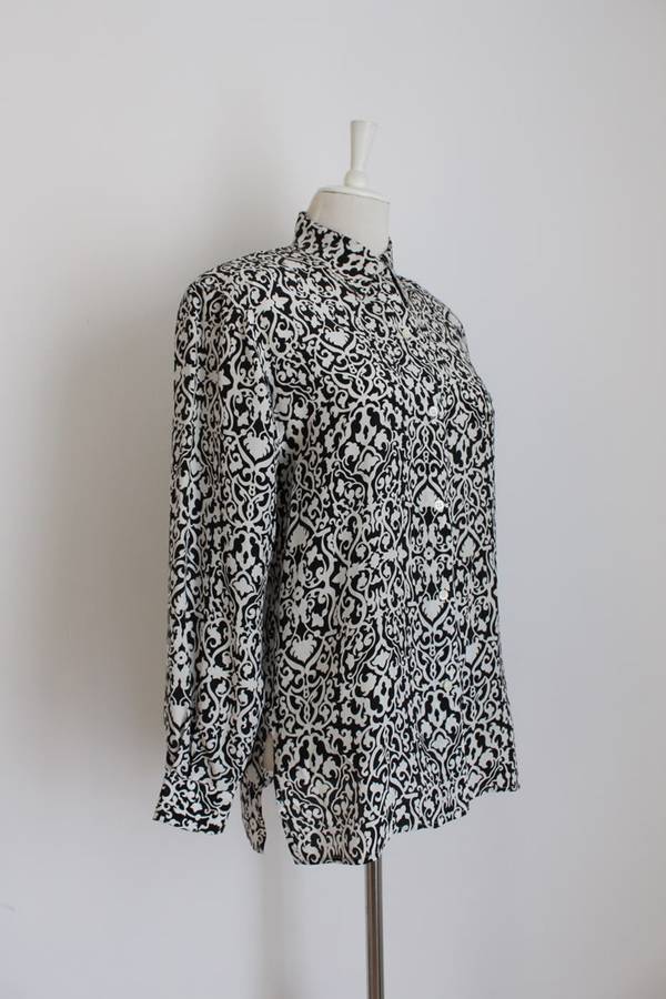100% SILK VINTAGE DAMASK BLACK WHITE PRINT BLOUSE SHIRT TOP - SIZE S
