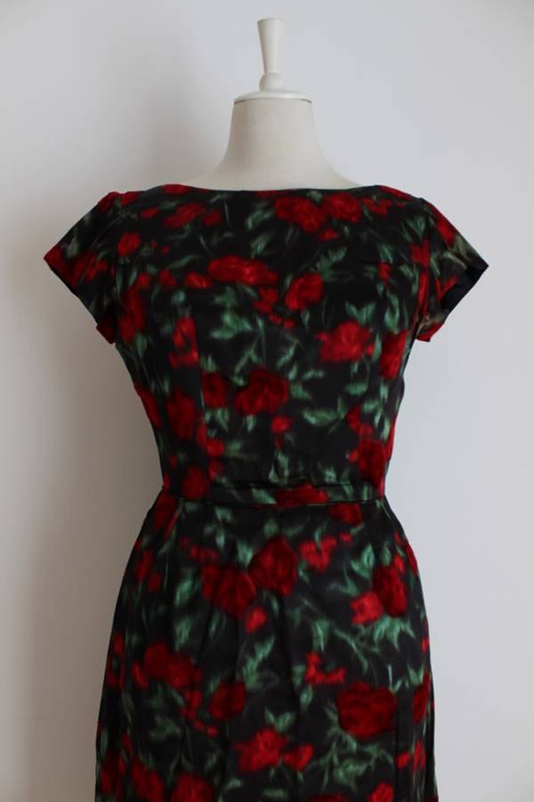 VINTAGE SATIN FLORAL PRINT BLACK RED COCKTAIL DRESS - SIZE 10