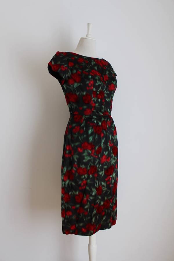 VINTAGE SATIN FLORAL PRINT BLACK RED COCKTAIL DRESS - SIZE 10