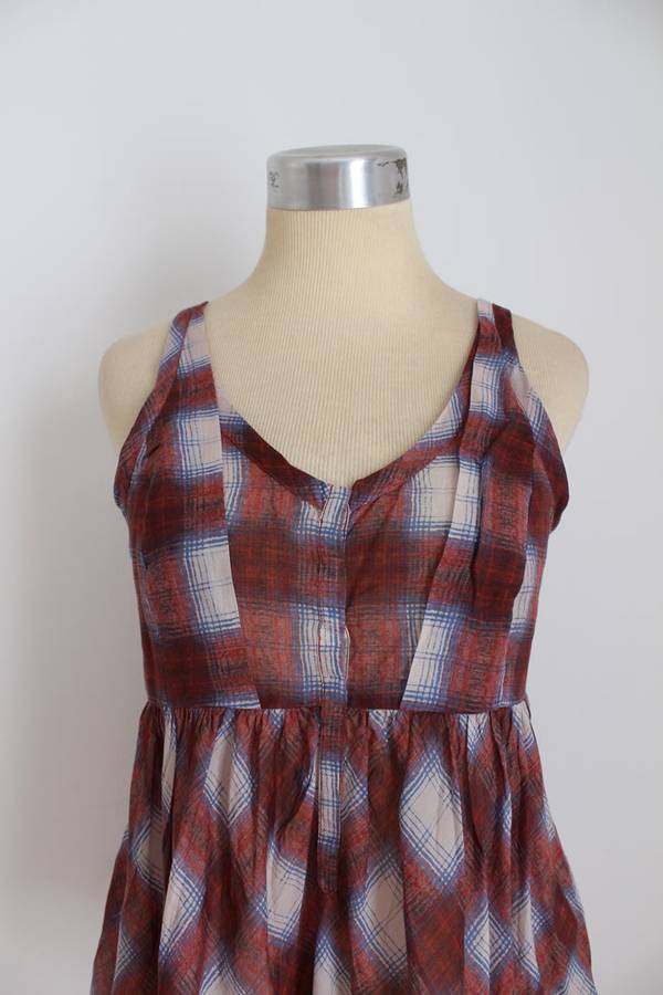 *COUNTRY ROAD* DESIGNER PLAID CHECK RED SILK TOP BLOUSE - SIZE S
