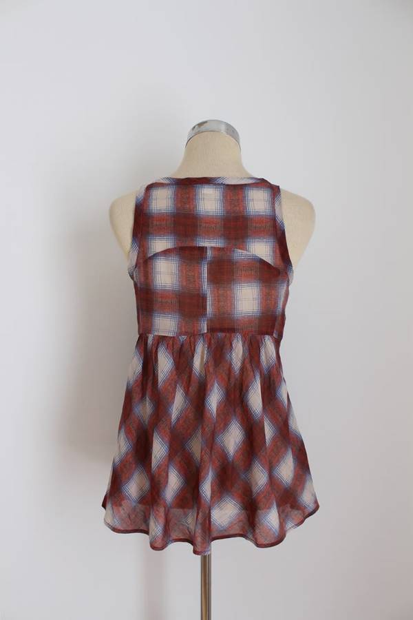 *COUNTRY ROAD* DESIGNER PLAID CHECK RED SILK TOP BLOUSE - SIZE S