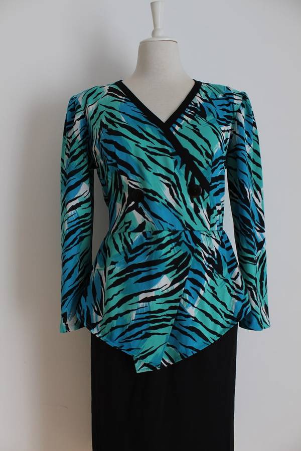 VINTAGE ANIMAL PRINT BLUE BLACK PEPLUM LONG SLEEVE DRESS - SIZE 16