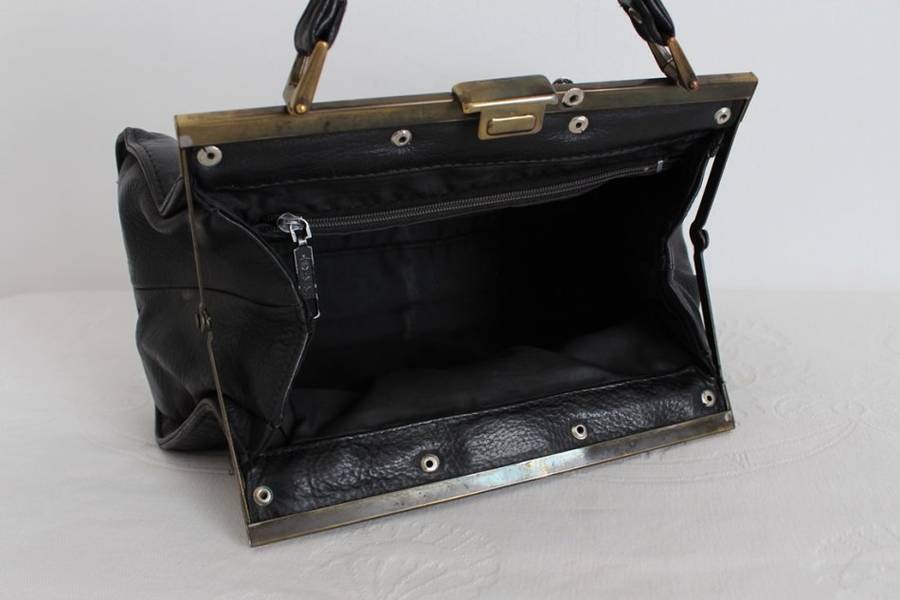 VINTAGE GENUINE LEATHER BLACK DOCTORS STYLE BAG HANDBAG
