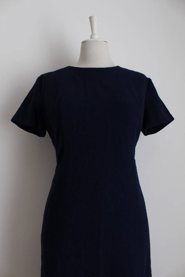 VINTAGE WOOL NAVY BLUE SHIFT DRESS - MADE IN ENGLAND - SIZE 16