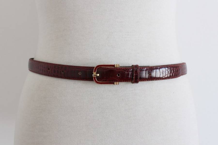 VINTAGE CROC PRINT GENUINE LEATHER RED SKINNY BELT