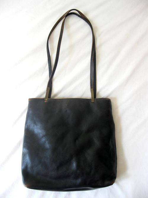 VINTAGE "VALENTI" GENUINE LEATHER BLACK HANDBAG PURSE
