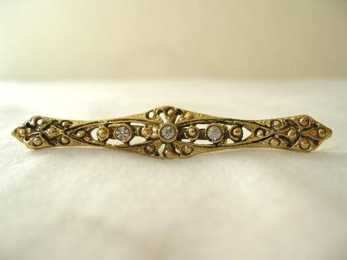 VINTAGE GOLD TONE DIMANTE CRYSTAL BROOCH PIN
