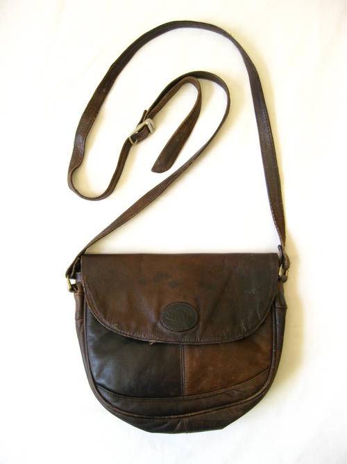 VINTAGE JANE SHILTON DESIGNER CHOCLATE BROWN GENUINE LEATHER SLING MESSENGER BAG *SEE PICS*
