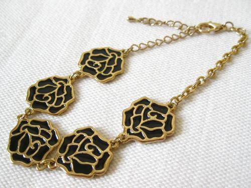 NEW GOLD PLATED BLACK ROSE FLOWER CHARM CHAIN BRACELET
