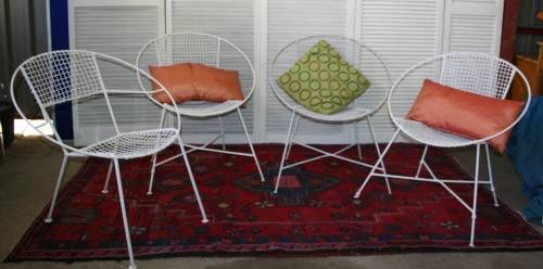 FOUR FANTASTIC VINTAGE STYLE WHITE STEEL CHAIRS VINTAGE RETRO!!!