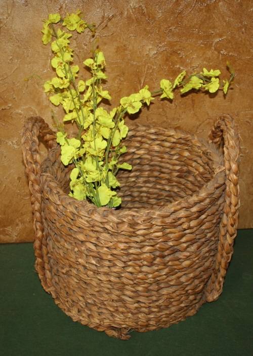 A FANTASTIC LARGE VINTAGE WOVEN BASKET - TO PUT A PLANTER IN - OR VINTAGE KITCHEN DECOR