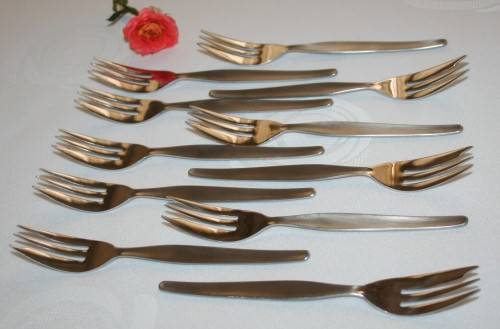 A GORGEOUS COLLECTION OF VINTGE CAKE FORKS,  ROSTFREI SOLINGEN GERMANY - BID PER EACH