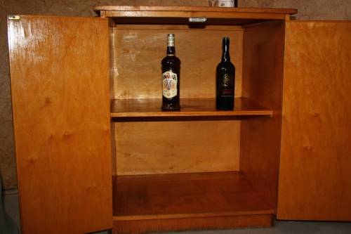 A STUNNING TWO DOOR VINTAGE LIQOUR CUPBOARD ALWAYS USEFUL TO HAVE EXTRA STORAGE SPACE FOR LINEN