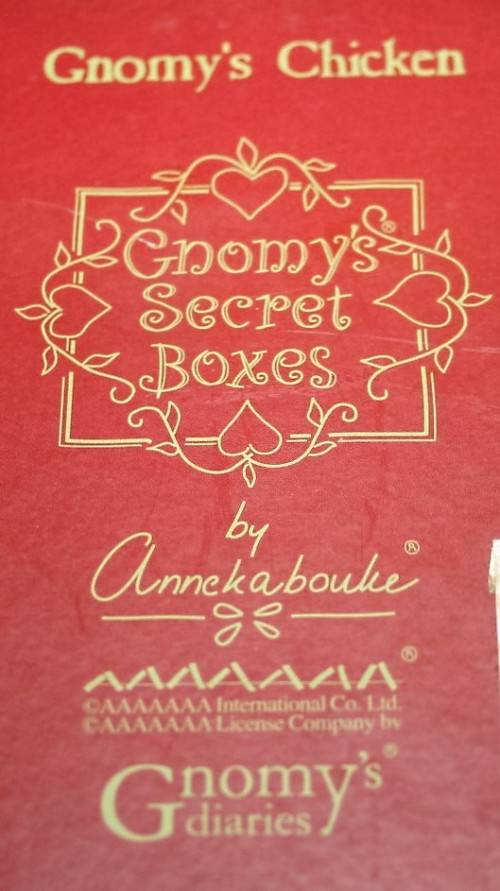 A GORGEOUS COLLECTABLE BOX FOR ALL YOUR TRINKETS - GINOMY'S CHICKEN - GINOMY,S SECRET BOXES
