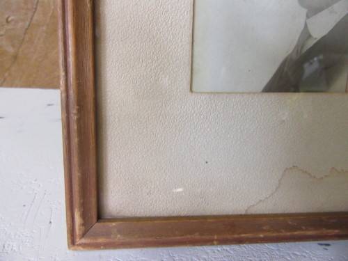 A  MARVELOUS VINAGE WOODEN PICTURE FRAME - FOR THAT SPECIAL PICTURE OR PAINTING