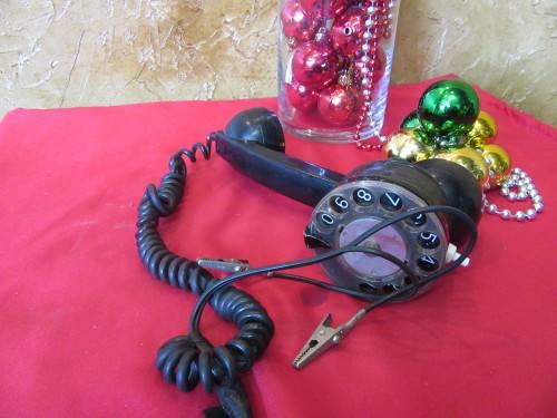 A VINTAGE TELEPHONE HAND SET BEAUTIFUL - VINTAGE HOME DECOR
