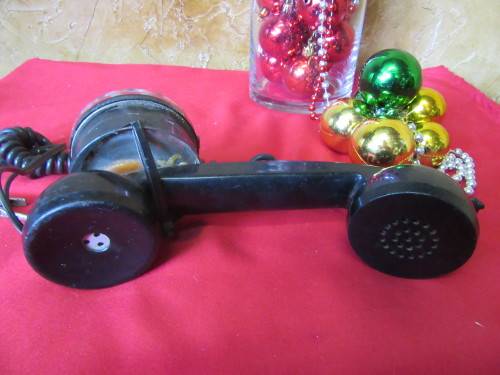 A VINTAGE TELEPHONE HAND SET BEAUTIFUL - VINTAGE HOME DECOR