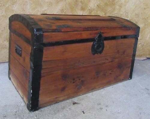 AN EXQUISITE ANTIQUE "CAMEL-BACK/SHIPS" OREGON TRAVEL TRUNK/ CHEST WITH METAL HANDLES LOTS OF METAL