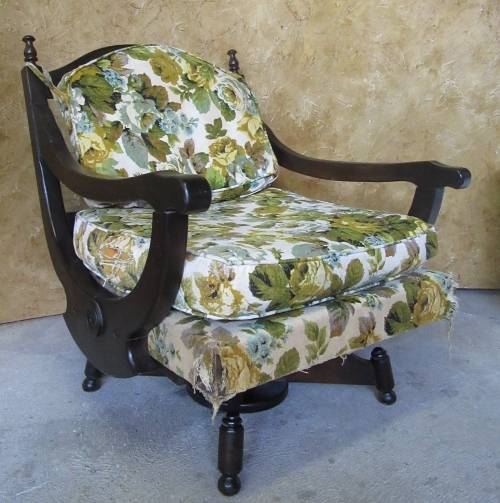 A RARE FIND GORGEOUS SOLID IMBUIA ANTIQUE ROCKING CHAIR & ALSO TURNING 360 DEGREES AROUND, STUNNING