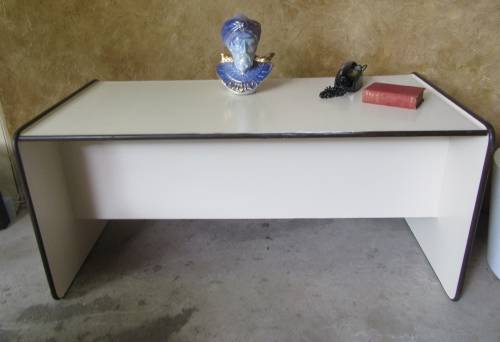 A FANTASTIC VINTAGE DESK - FOR THE OFFICE GARAGE OR USE IT FOR TABLE ON THE PATIO