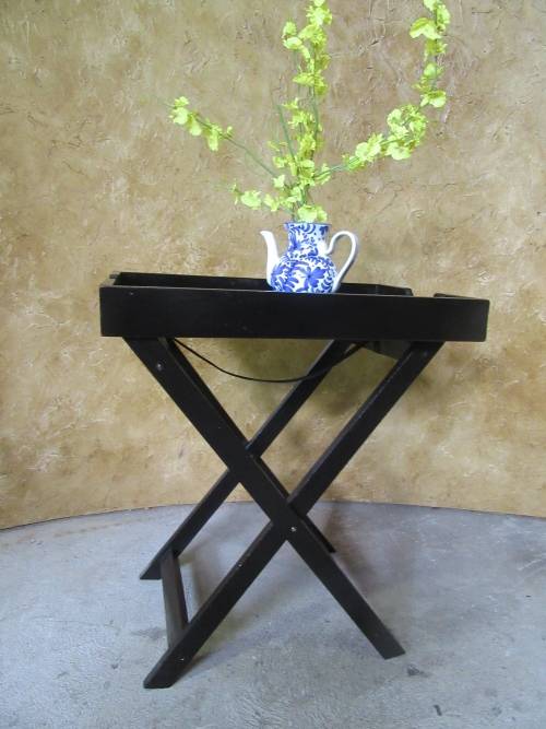 A MAGNIFICENT SHAPED BUTLERS TRAY, STUNNING ON YOUR PATIO!!!