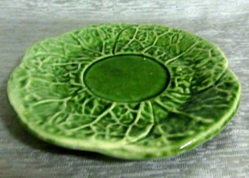 A fantastic Retro Portuguese Majolica Cabbage-Leaf  Serving Plate,