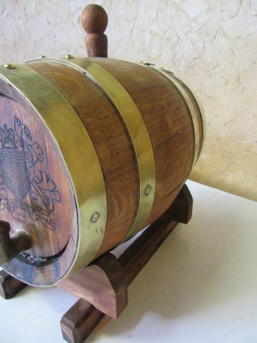 Vintage Oak Wine barrel with Brass bands and tap - stunning bar decor