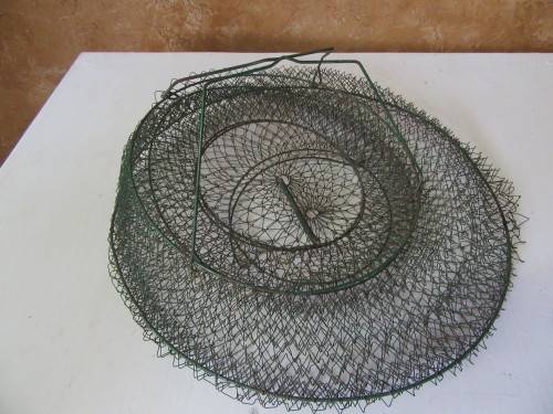 Four Sections Folding Round Metal Frame Nylon Mesh Crab Fish Net Fishing Landing Pot Green