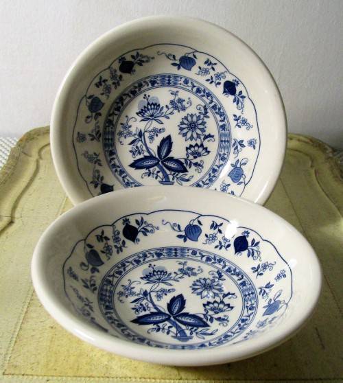 TWO STUNNING STAFFORDSHIRE TABLEWARE ENGLAND BOWLES LOVE THE BLUE DESIGN