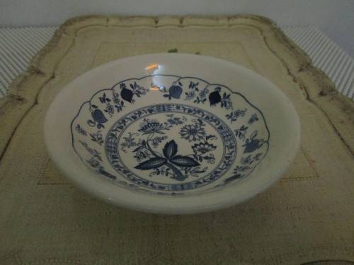 TWO STUNNING STAFFORDSHIRE TABLEWARE ENGLAND BOWLES LOVE THE BLUE DESIGN