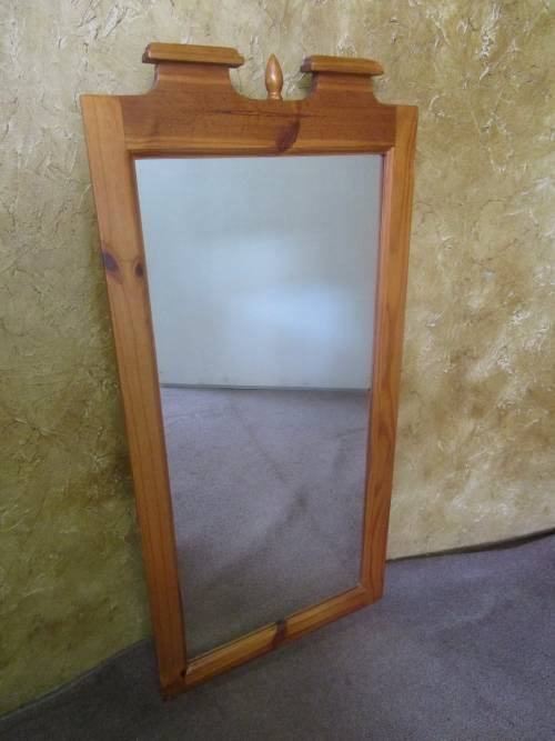 A MAGNIFICENT SOLLID WOOD LONG MIRROR WITH STUNNING DETAIL AT THE TOP