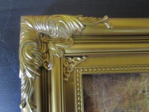 A VERY ELGANT GILDED STYLE FRAME IN GOOD CONDITION 20CM X 25CM X 2CM