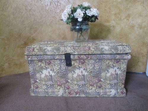 A GORGEOUS ANTIQUE KIST WITH ORIGINAL FABRIC PADDED ON THE TOP WILL LOOK STUNNING IN FRONT OF A BED