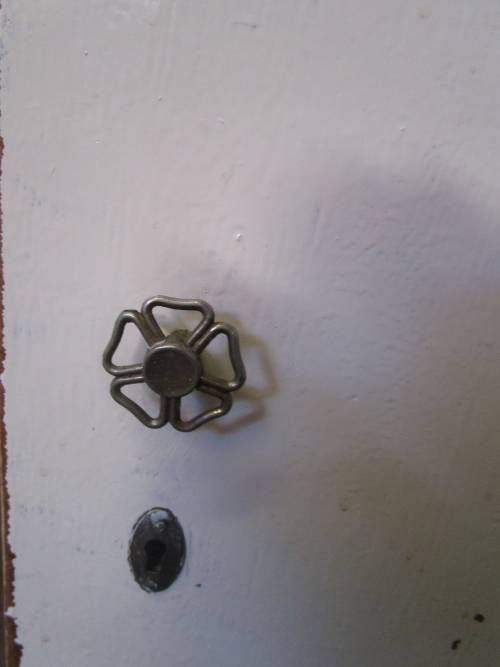 A VERY TRENDY SHABBY CHIC BEDSIDE CABINET WITH ONE DRAWER WORN OVER THE AGES