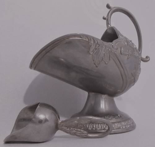 A SUPERB Vintage Silver Plate Scuttle Sugar Cube Bowl Scoop Set with a Floral Etching