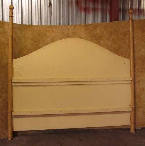 A MAGNIFICENT LARGE KING SIZE HEADBOARD THAT SURE WILL MAKE A STATEMENT