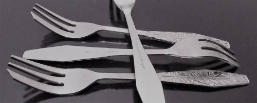 FOUR MARVELOUS NOVALUX PLATE HOLLAND CAKE FORKS - BID PER EACH