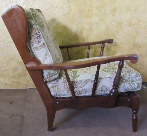 A MARVELOUS VINTAGE IMBUIA OCCASIONAL CHAIR IN EXCELLENT CONDITION